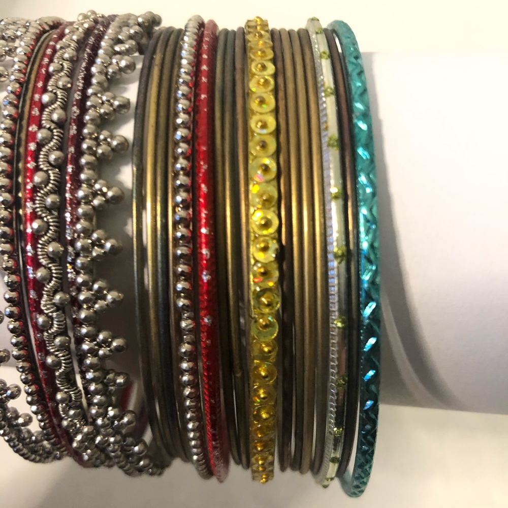 Large size bangle bracelets - Picture 3 of 6